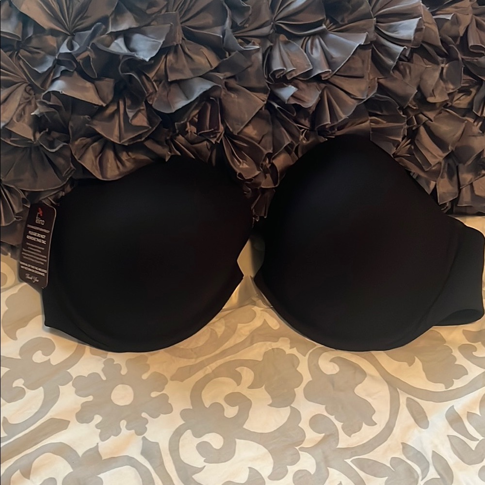 Felina Black Strapless Bra with Molded Cups Size 36DDD